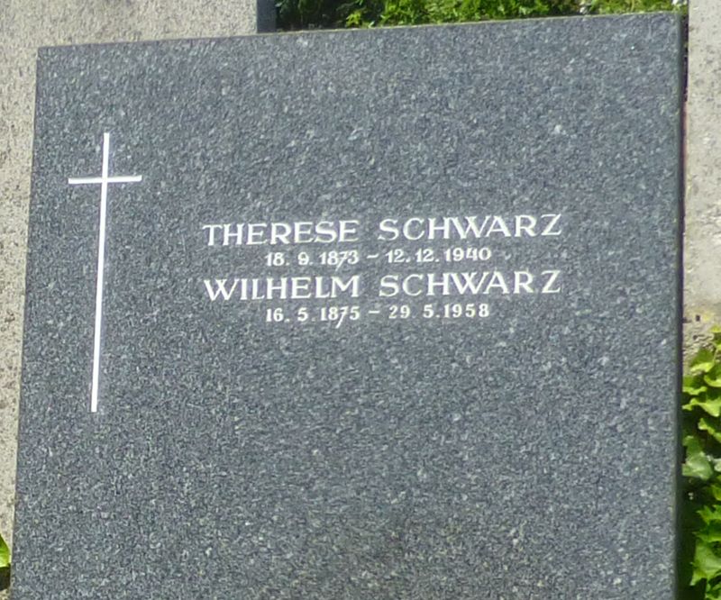 Schwarz