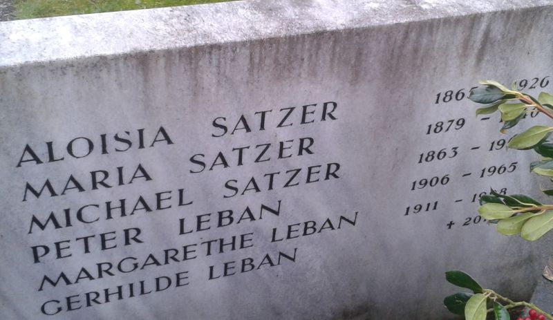 Satzer; Leban