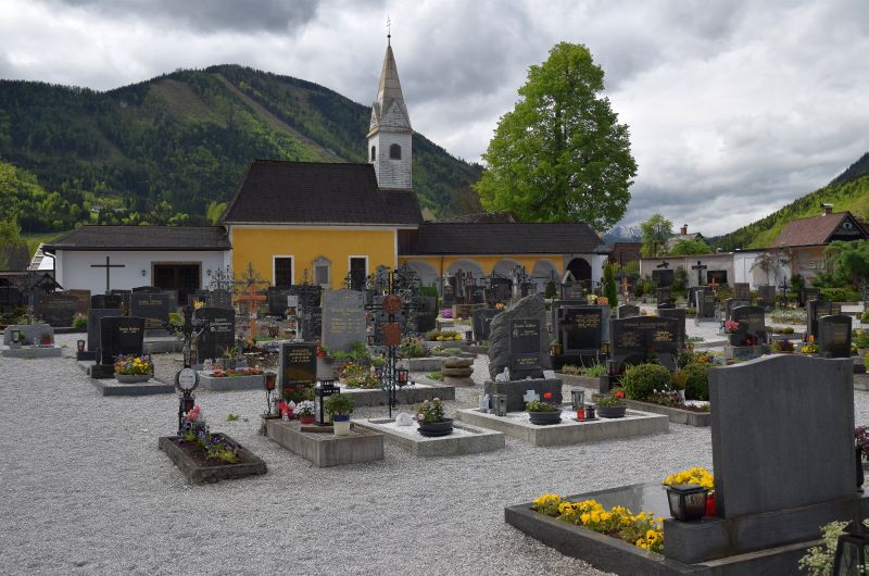 Friedhof; Kapelle; Leichenhalle