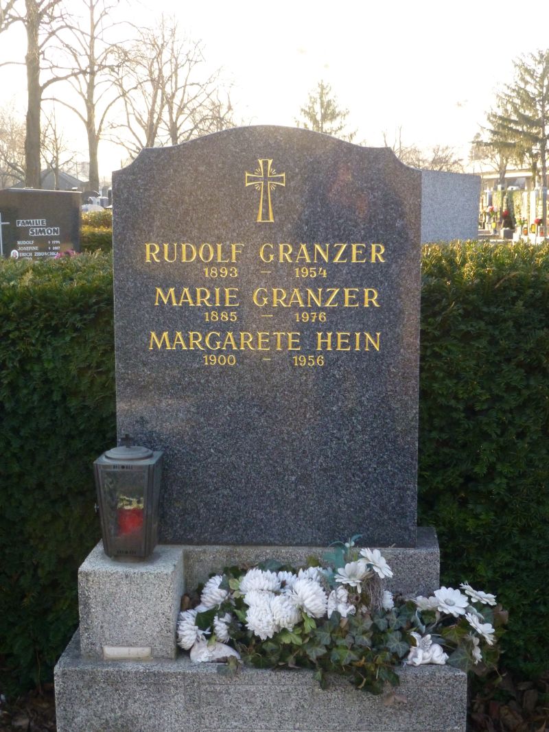 Granzer; Hein