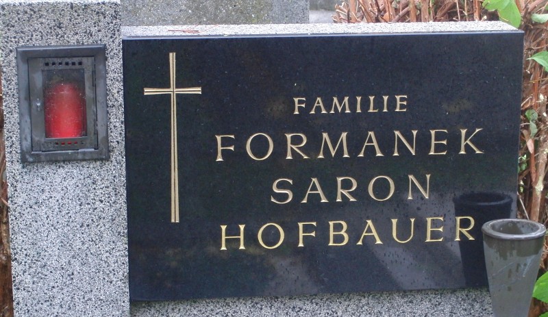 Formanek; Hofbauer; Saron
