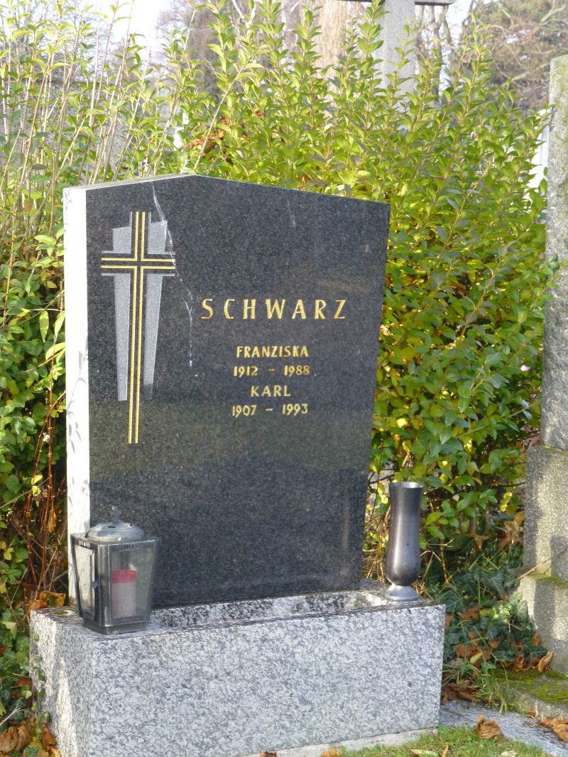 Schwarz