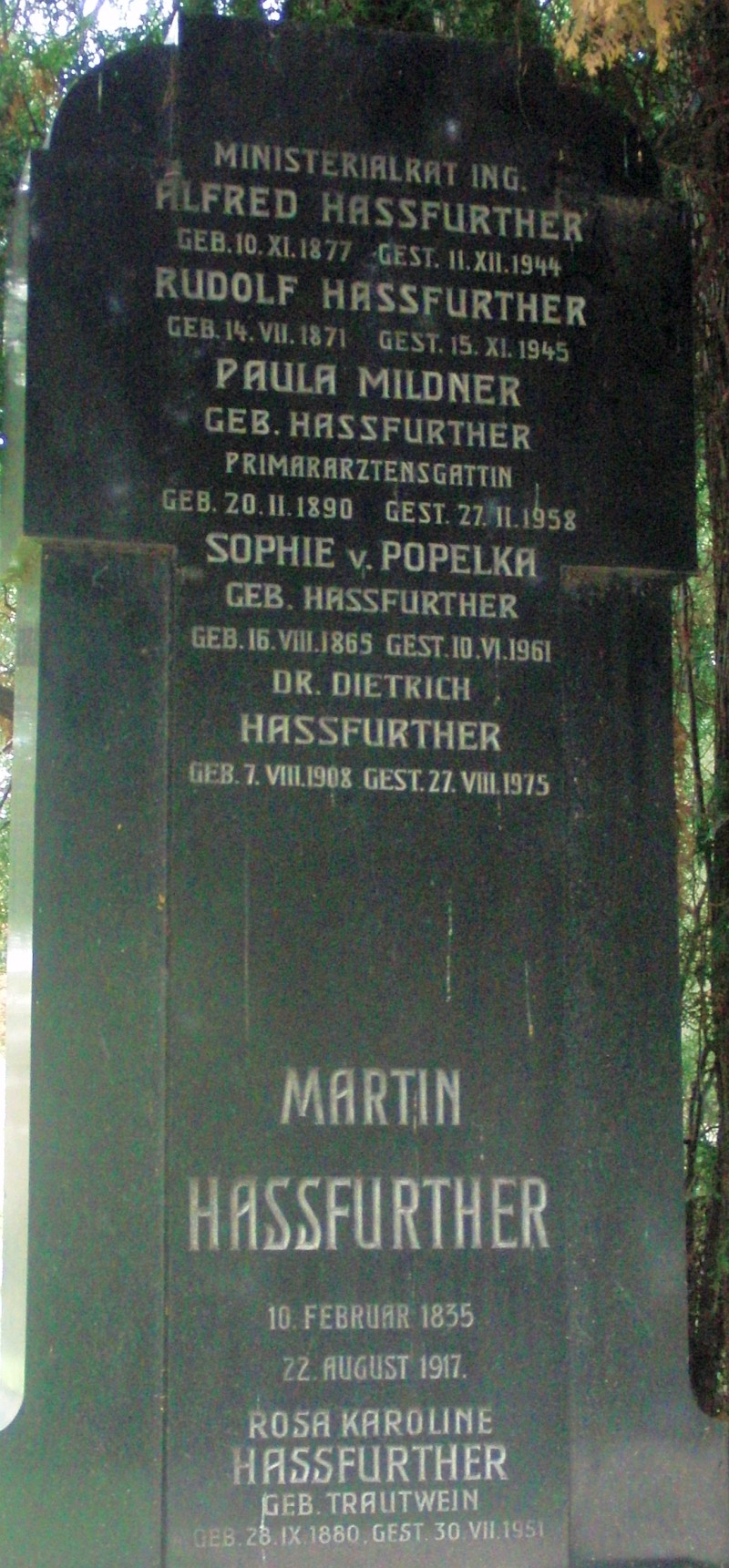 Hassfurther; Mildner geb. Hassfurther; Popelka geb. Hassfurther; Hassfurther geb. Trautwein; 