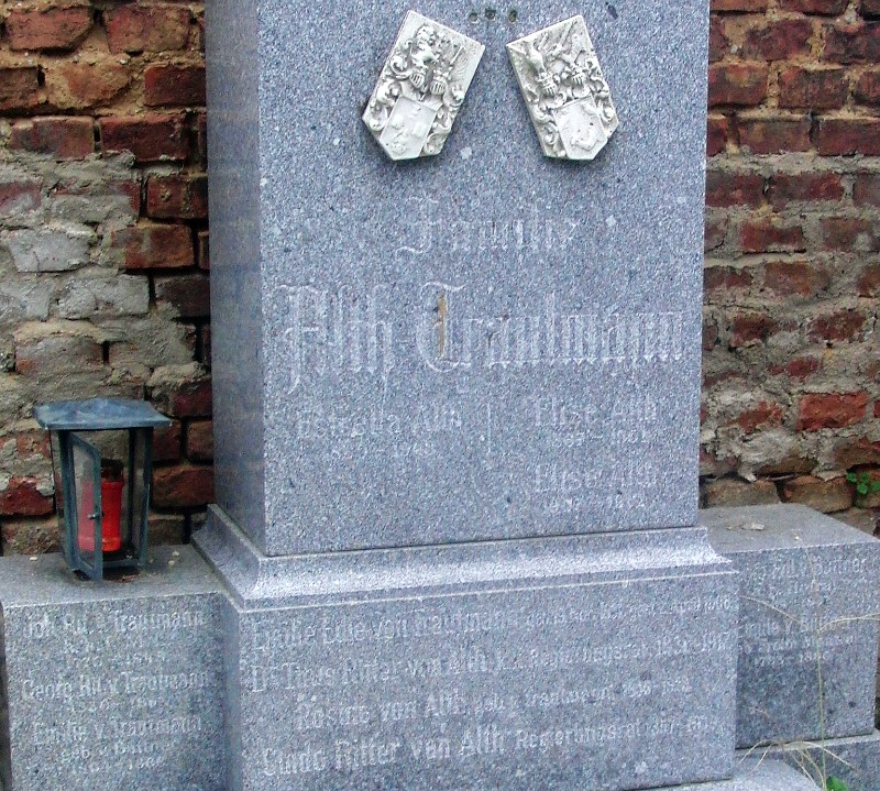 von Alth; von Trautmann