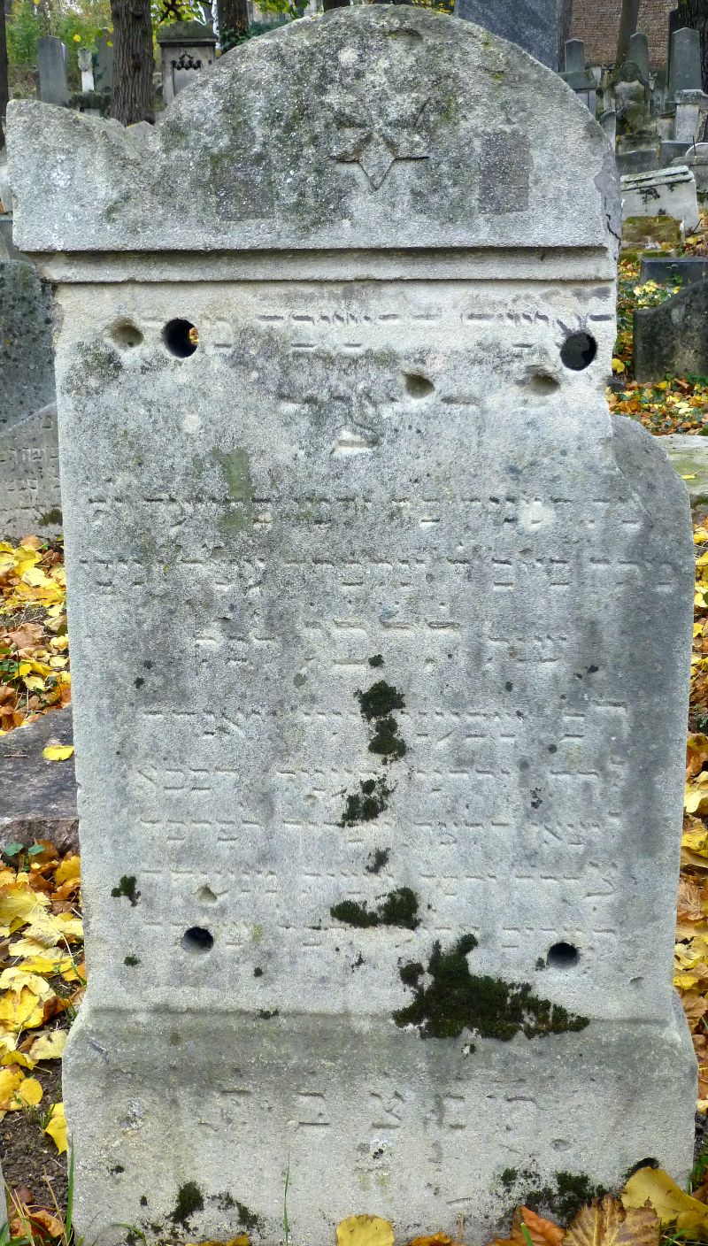 Grabstein 08