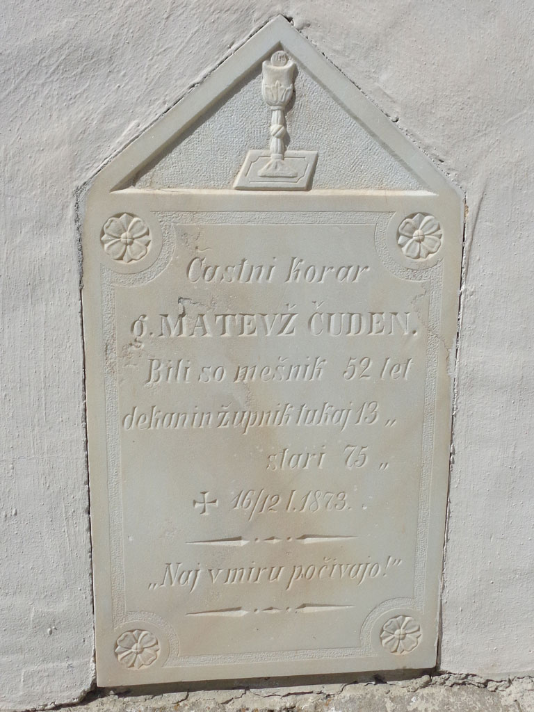 Čuden