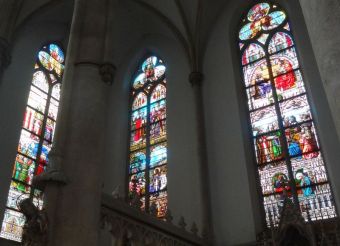 1070Lazaristenkirche_Fenster.jpg