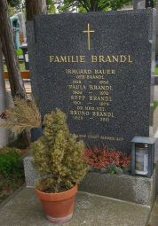 Bauer; Brandl