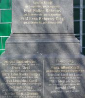 Giegl; Behrens; Behrens-Giegl; Raukenberger; Giegl geb. Schumann; Giegl geb. Lorenz; Giegl geb. Geisler