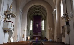 Kirche; Altar