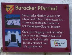 Pfarrhof; Info; Harrach