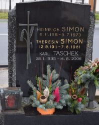 Simon; Taschek