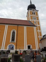Pfarrkirche St. Achatius in Schladming -
Kirche und Friedhof